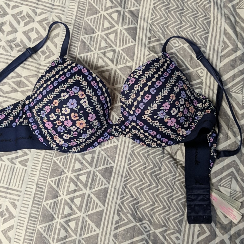 Floral VS bra